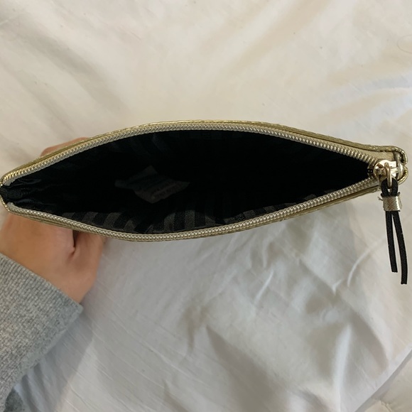 victoria secret makeup bag - Picture 3 of 3